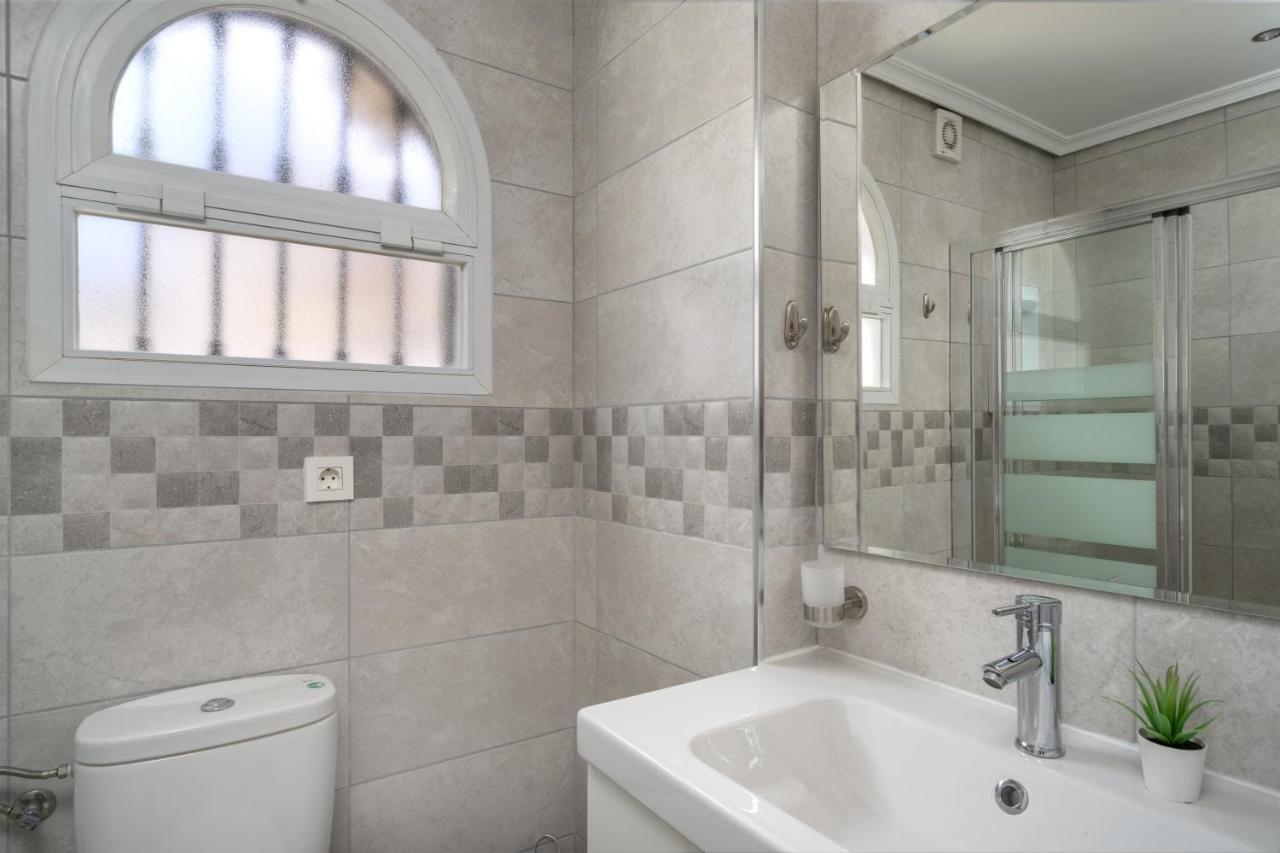 Stunning 3Br Flat Near Beach And Puerto Marina By Costarentals - Ref 150 Benalmádena Esterno foto